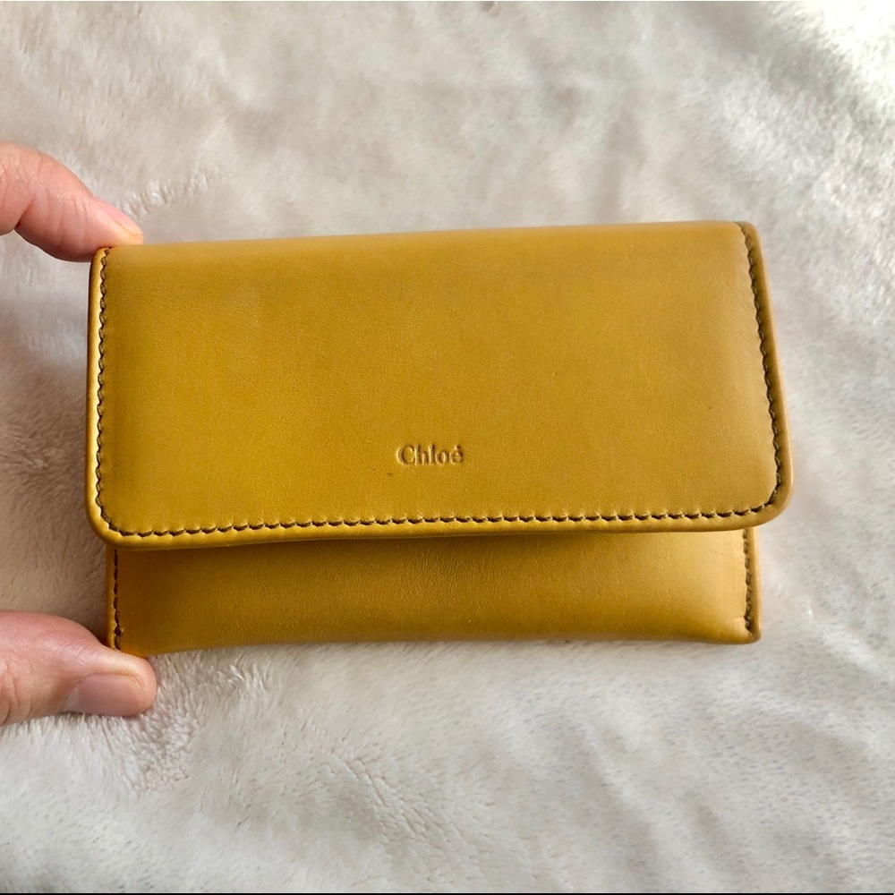 Chloe mustard card holder